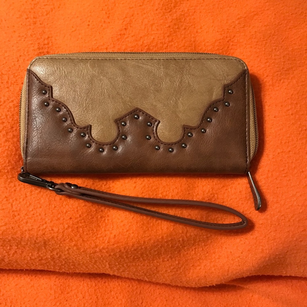 Purse and wallet
